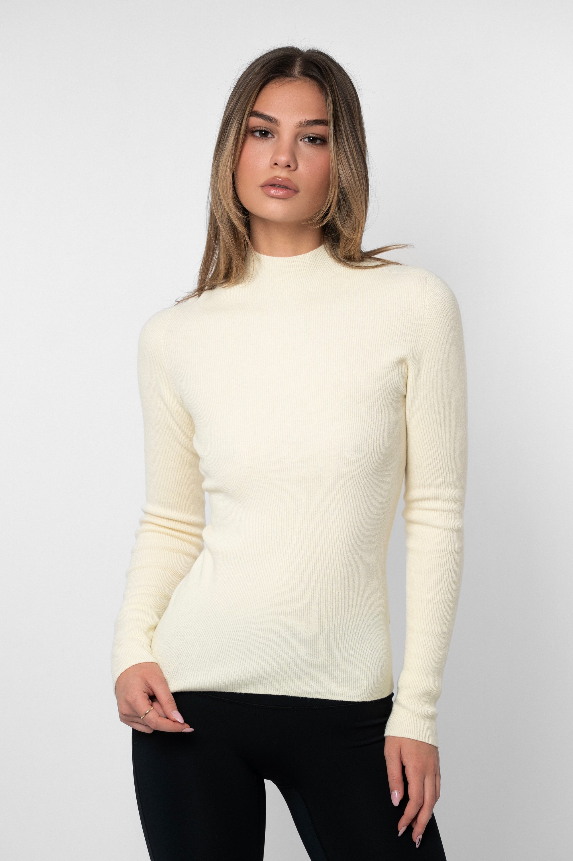 Seamless Wool Turtleneck